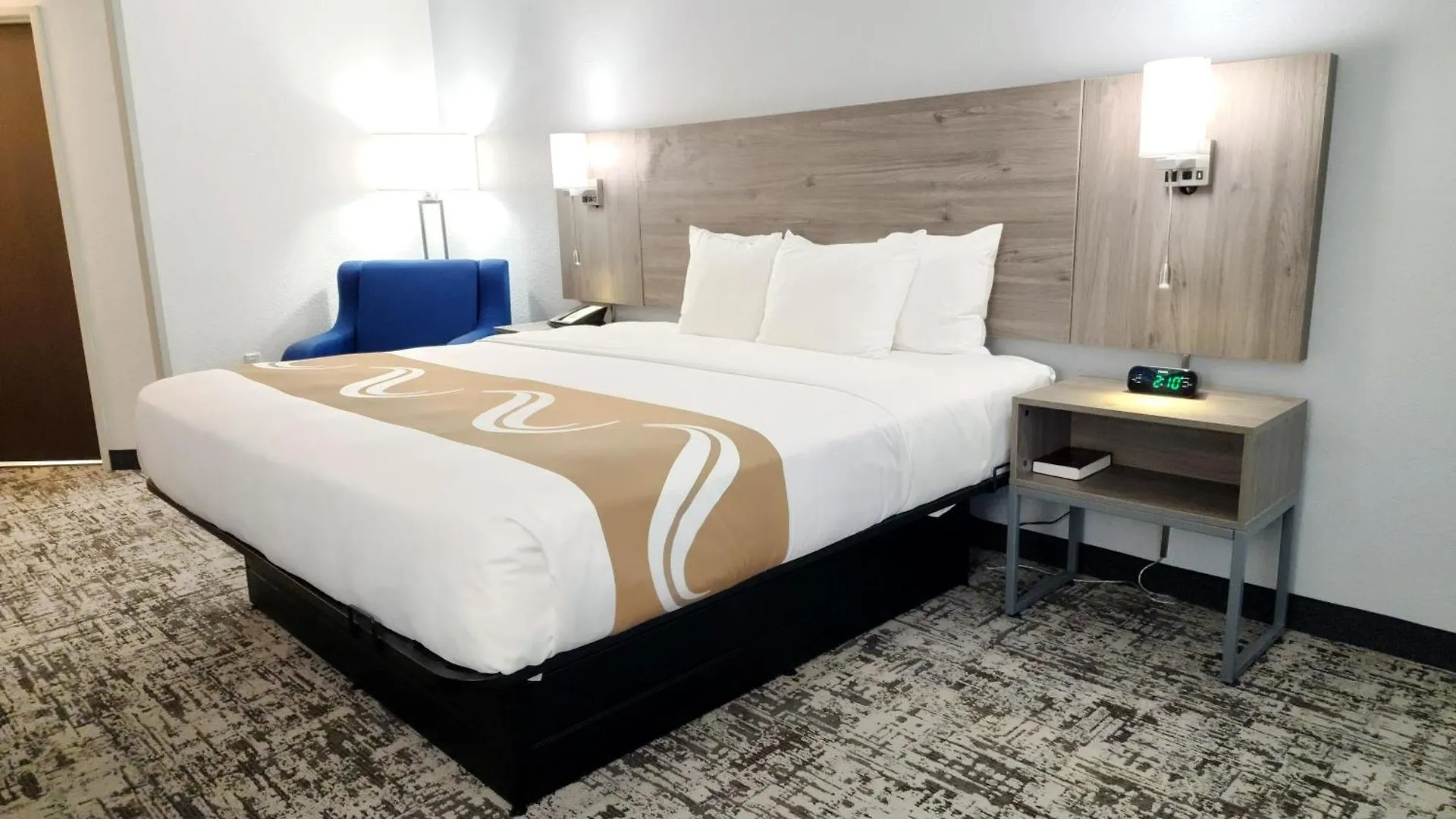 Quality Inn & Suites Denver International Airport Hotel
