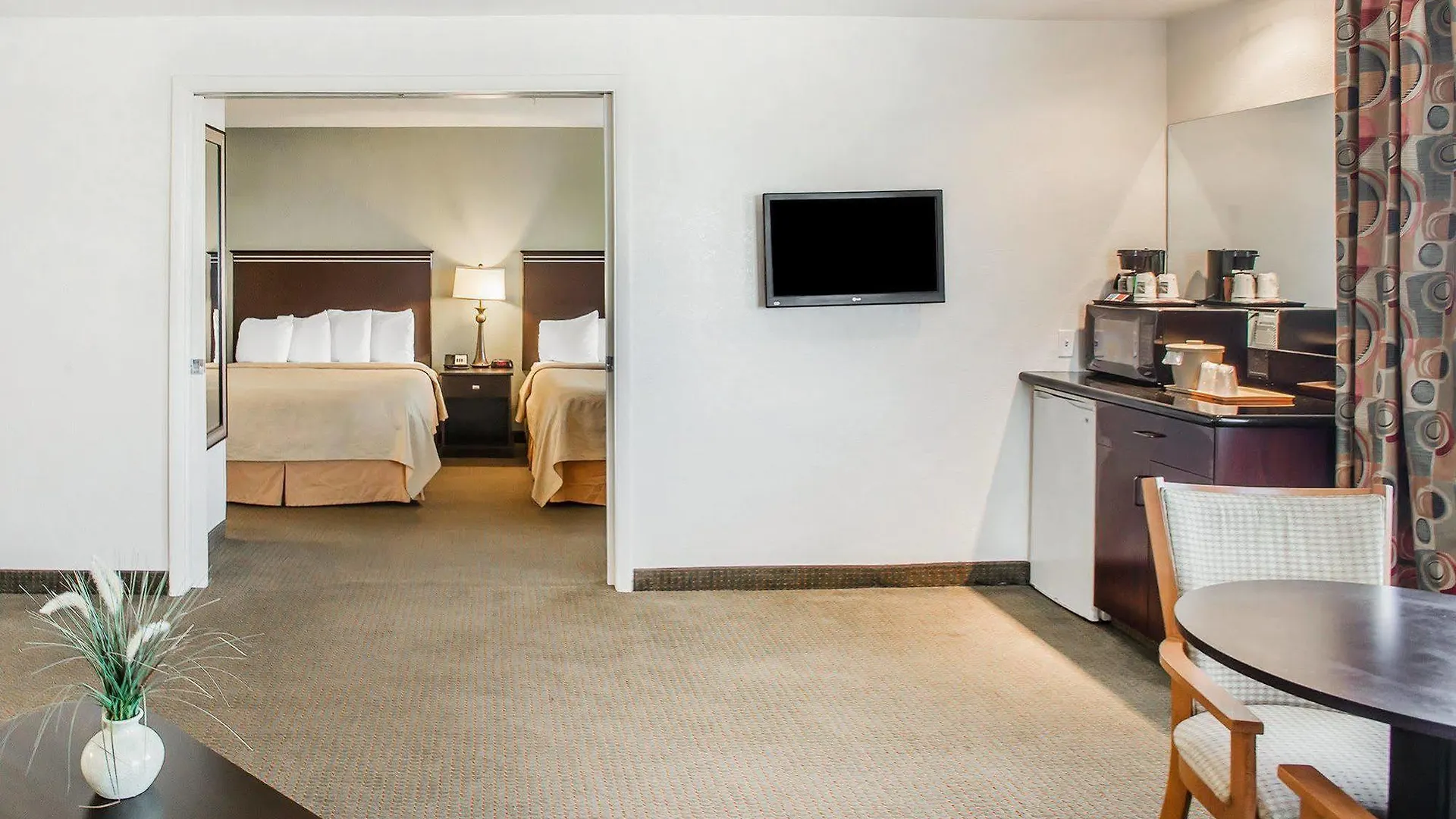 Quality Inn & Suites Denver International Airport Hotel