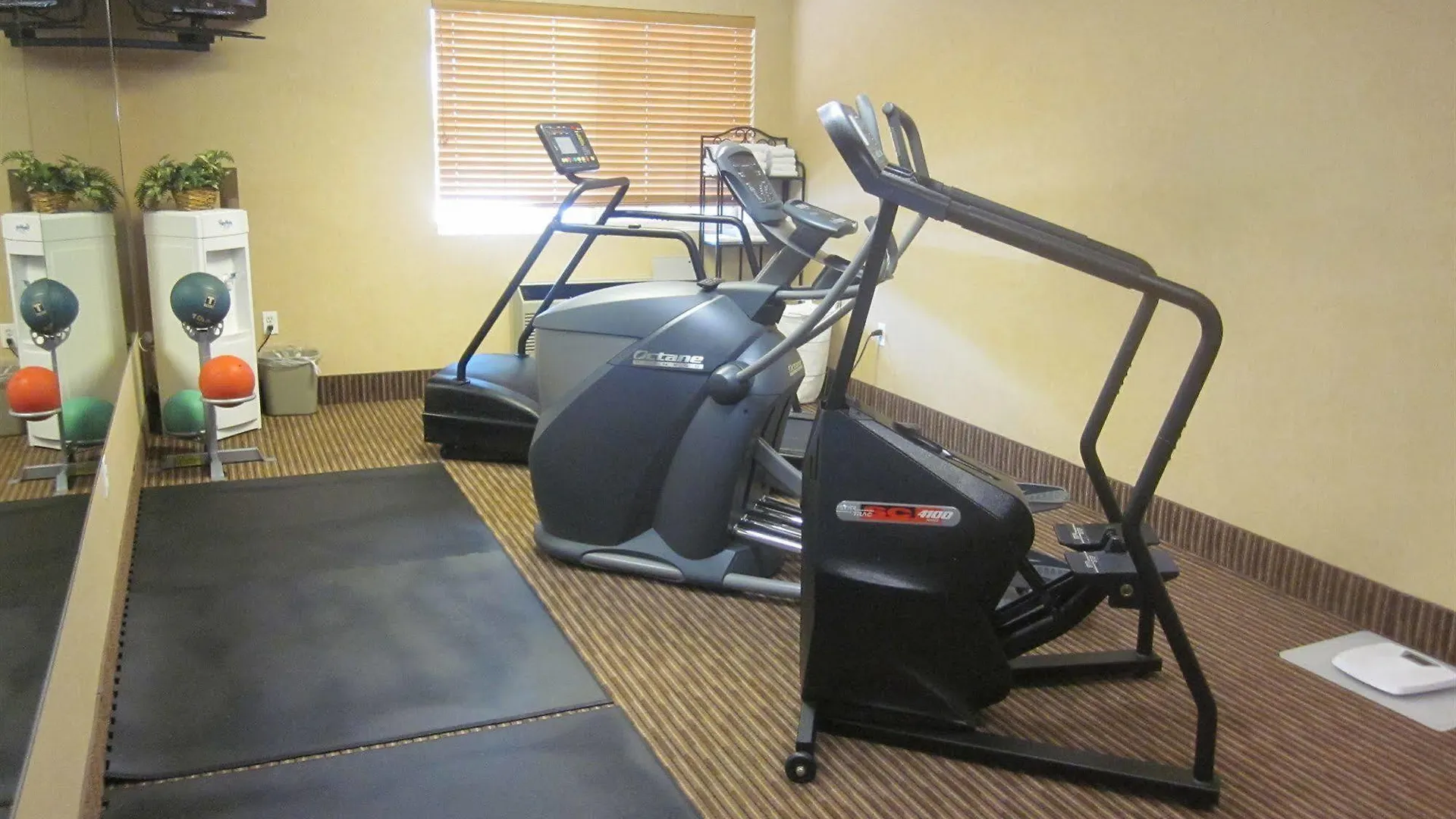 Quality Inn & Suites Denver International Airport Hotel